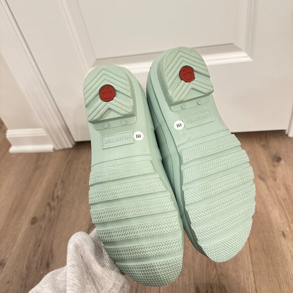 HUNTER Original Short Waterproof Rain Boot (Women) in Light Green Size US 8 - Picture 6 of 6